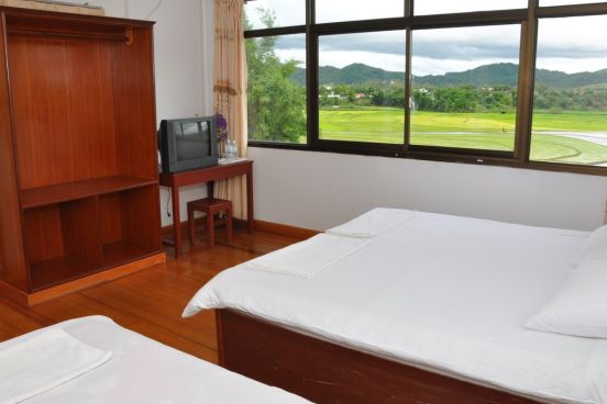 Banna Plain Of Jars House 